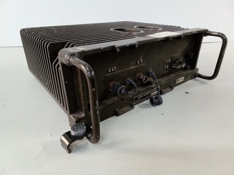 radio militar metal 2 range booster pp-770 27x10x28 1u